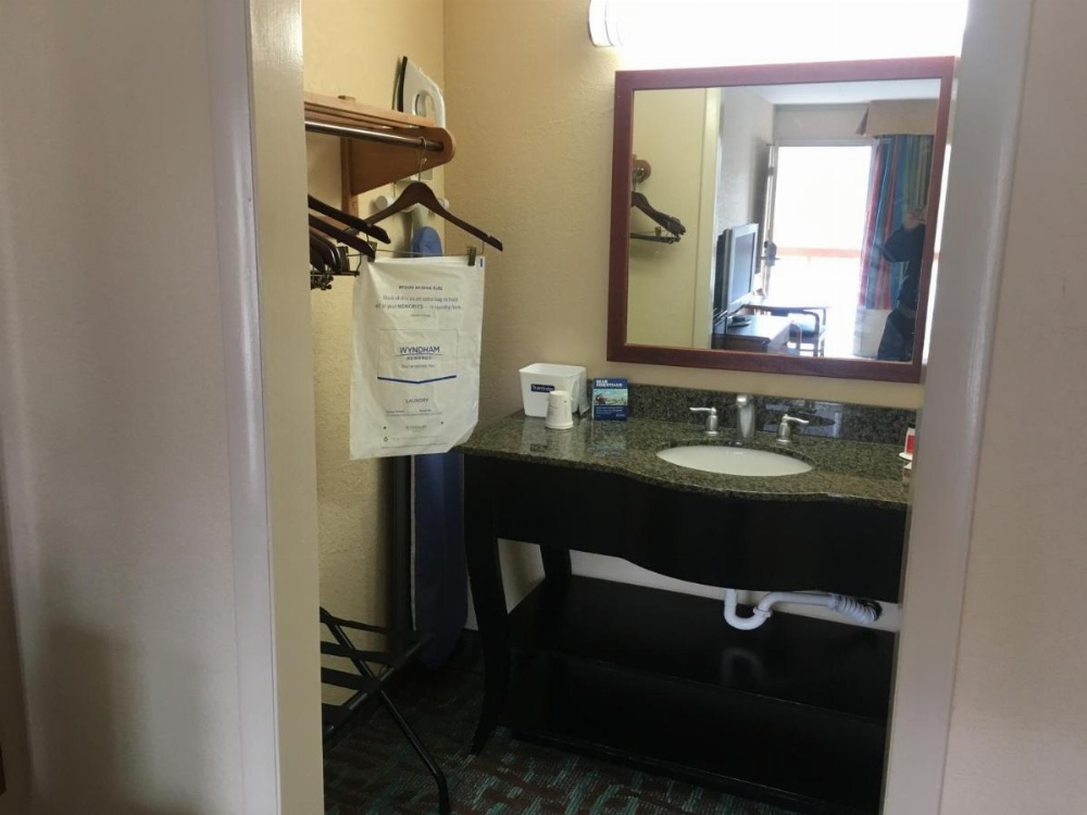 Travelodge by Wyndham Harriman Image 10